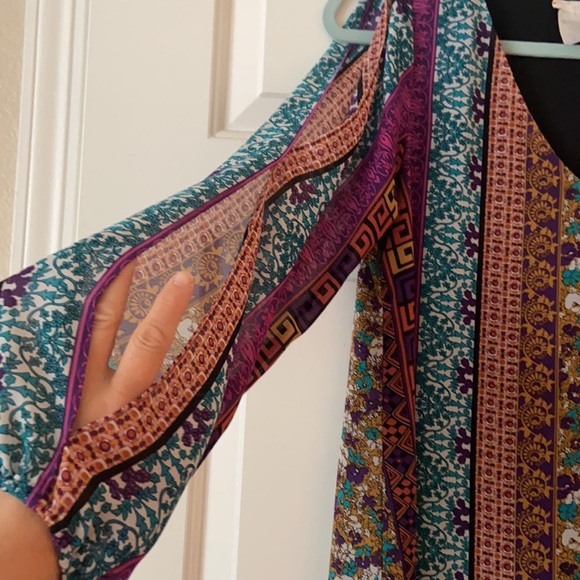 Colorful & ornate mini dress - cold shoulder - Picture 2 of 8